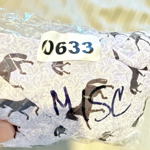 Ariat Sunstopper Girls 1/4 Zip Top - Lavender Mist Horse Print Size L - Picture 9 of 10